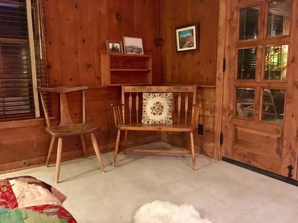 Ranch House 2*