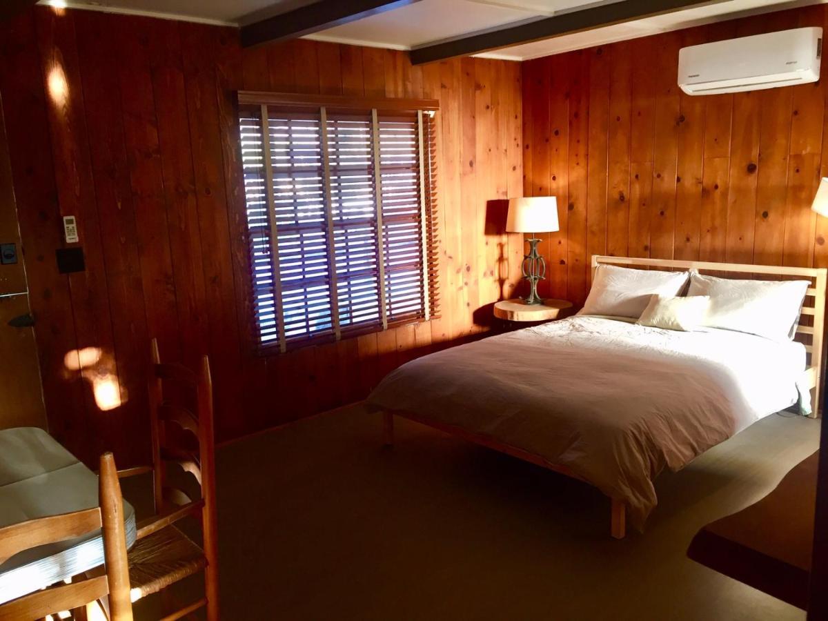 Ranch House 2*